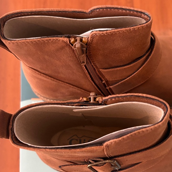 White Mountain Brown Heeled Boots with Strap NWOT - Picture 5 of 7